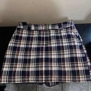 Plaid Preppy St. John’s Bay (stretch) skort; skirt/shorts